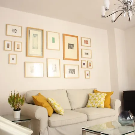 Elegancia By Sevillaluxurysuites アパート *